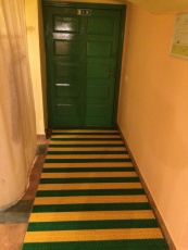 Kājslauķis, lai dāmām nesprūst papēži Papēdis